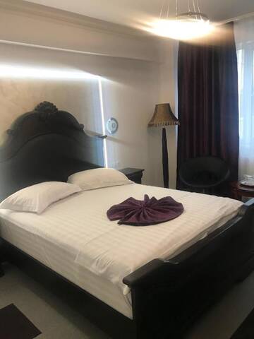 Фото номера Номер с кроватью размера «queen-size» Отель Hotel Bulevard Prestige г. Слатина 4