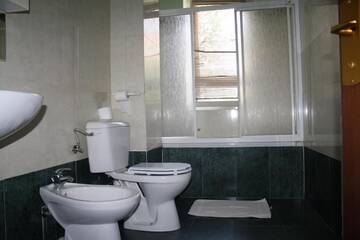 Фото номера Двухместный номер с 1 кроватью или 2 отдельными кроватями Отель Hotel Paradis г. Слатина 3